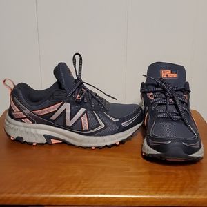 NWOT New Balance Navy Sneakers